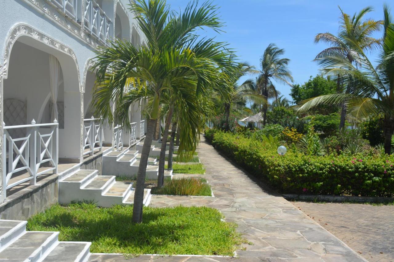 Twiga Beach Resort Watamu Esterno foto