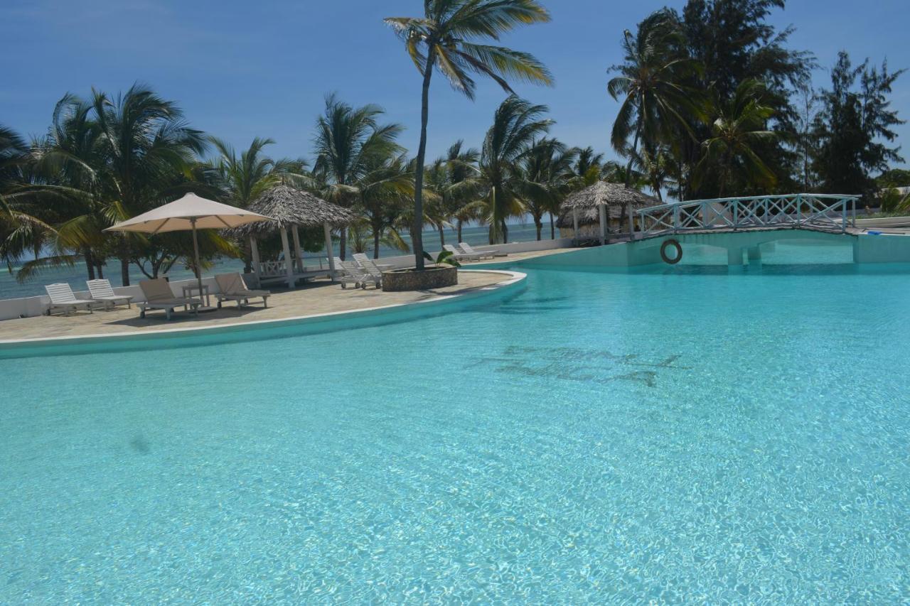 Twiga Beach Resort Watamu Esterno foto