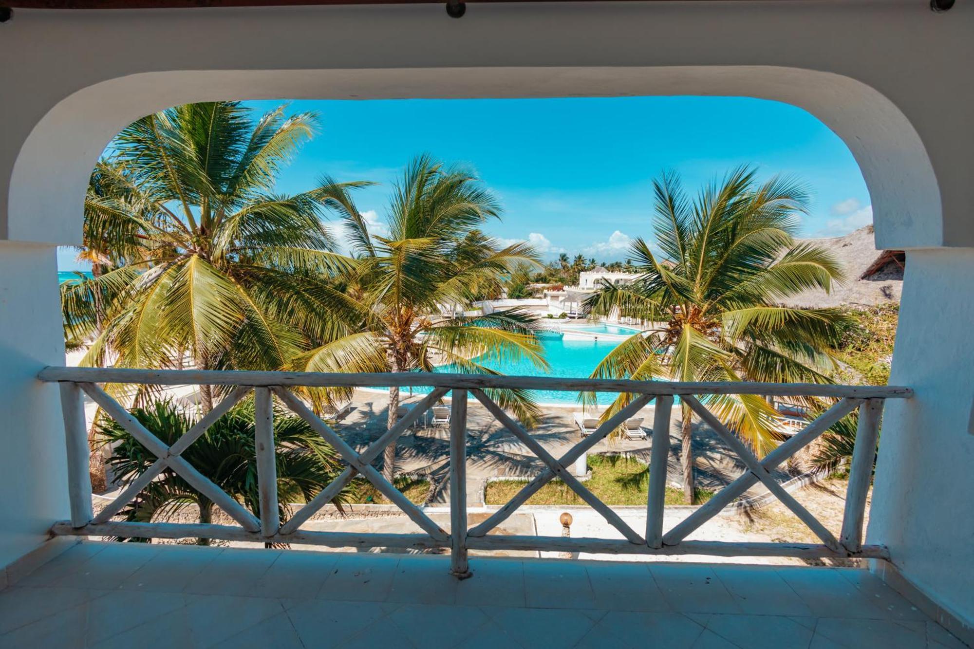 Twiga Beach Resort Watamu Esterno foto