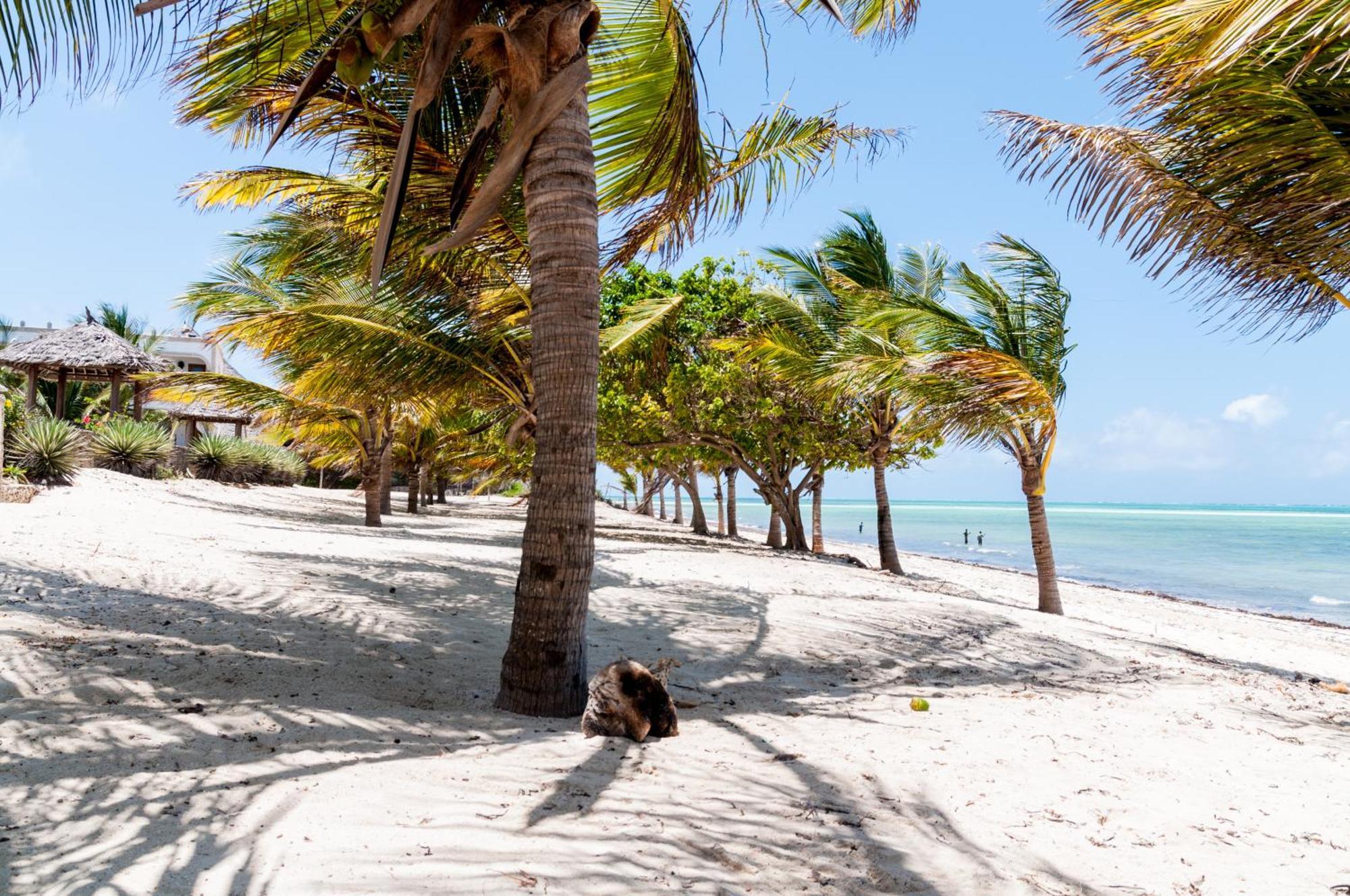 Twiga Beach Resort Watamu Esterno foto