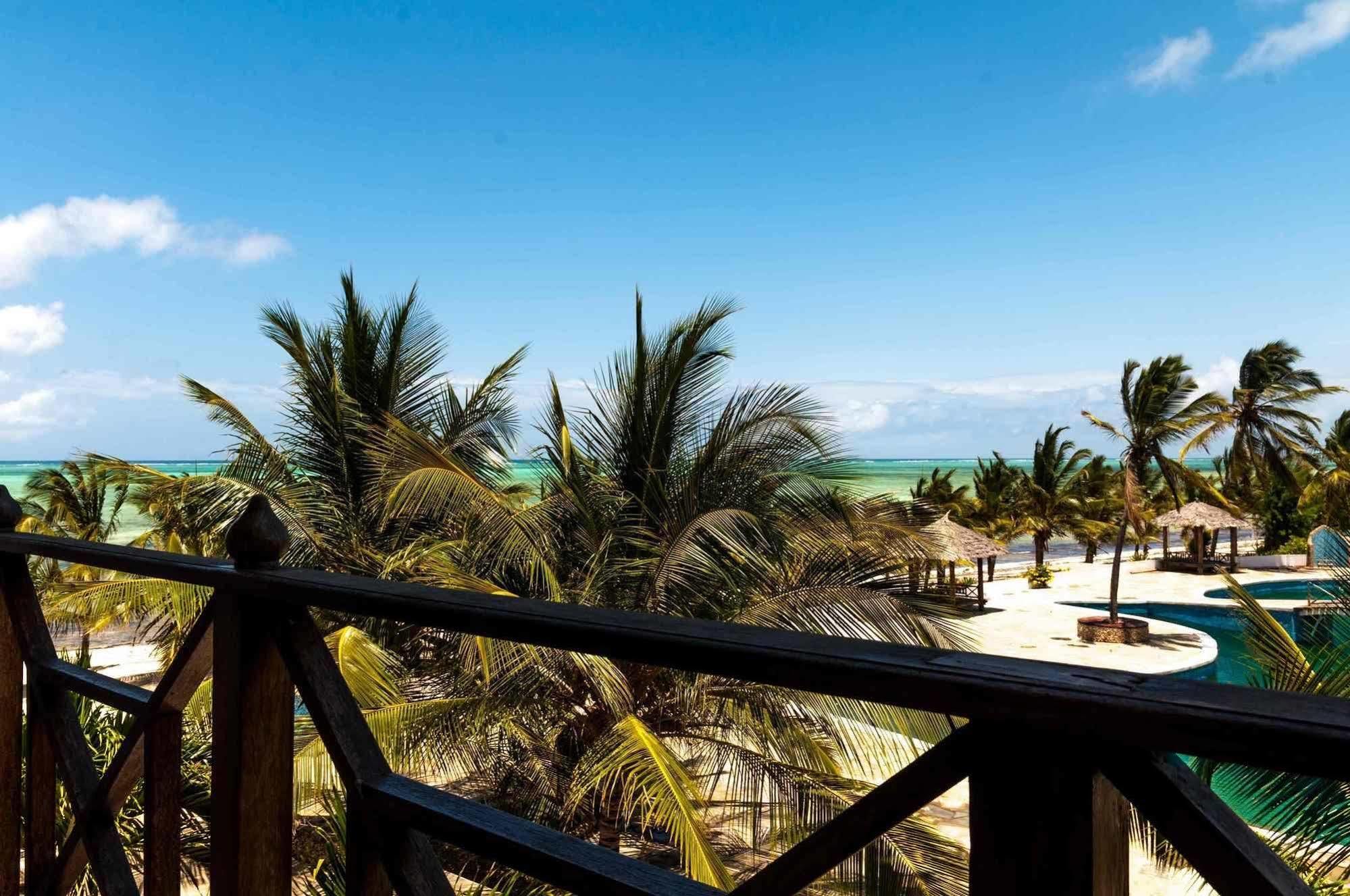 Twiga Beach Resort Watamu Esterno foto